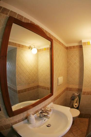 Hotel Corte Trecantaia 11 Holiday Bari Exterior foto