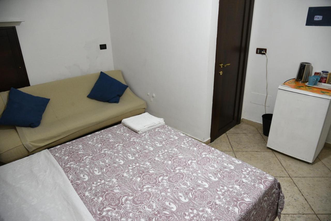 Hotel Corte Trecantaia 11 Holiday Bari Exterior foto