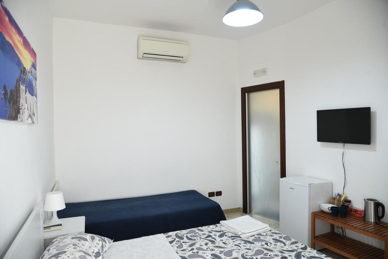 Hotel Corte Trecantaia 11 Holiday Bari Exterior foto